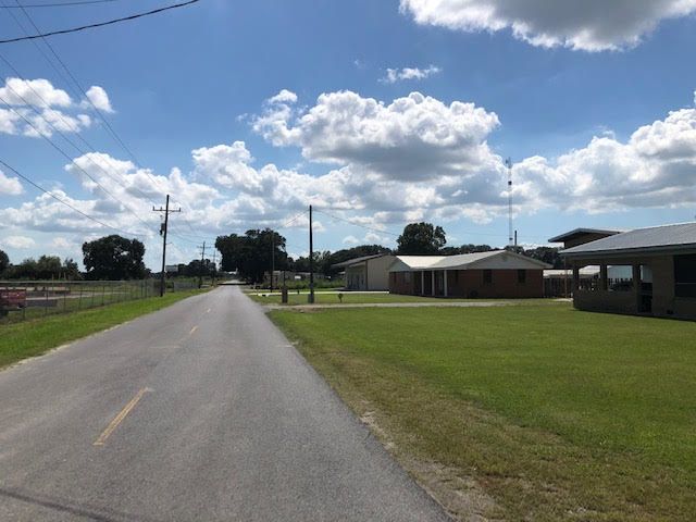 3902 Melancon Rd, Broussard, LA 70518